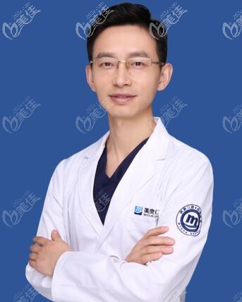 美奧連鎖常州分院的院長(zhǎng)——羅新宇 美奧連鎖常州分院的院長(zhǎng)——羅新宇