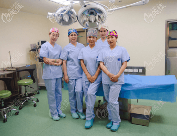 北京童仁醫(yī)療美容門診部醫(yī)生