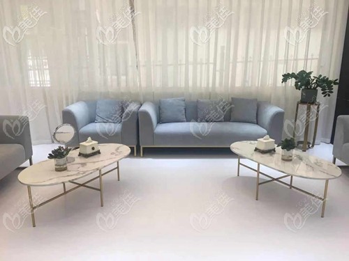 20201125_1606299613635001.jpg 休息區(qū).jpg