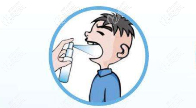 地包天手術(shù)后醫(yī)生給你做口腔檢查