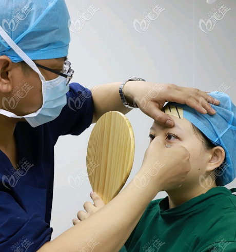 廣州可玉整形張克醫(yī)生雙眼皮設(shè)計中 廣州可玉整形張克醫(yī)生雙眼皮設(shè)計中