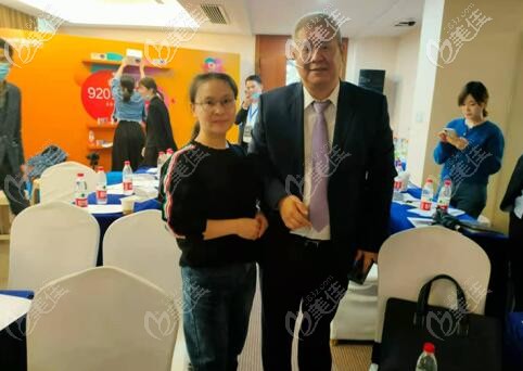 董玉霜李陵峰合影 董玉霜李陵峰合影