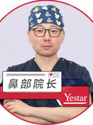 擅長鼻整形的張龍院長