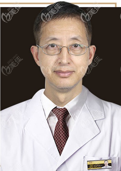 口腔種植醫(yī)師陳鵬 口腔種植醫(yī)師陳鵬