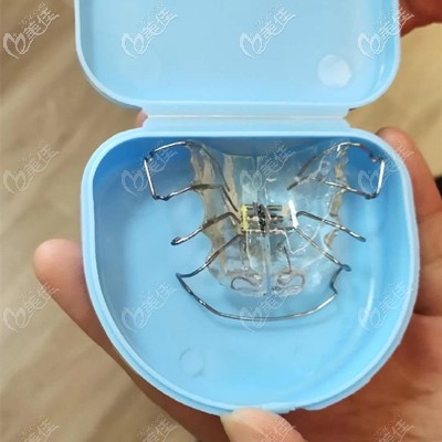 兒童牙齒擴弓器