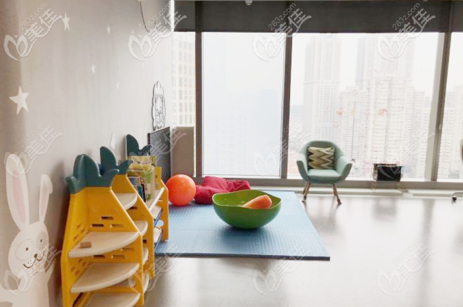 兒童游玩區(qū) 兒童游玩區(qū)