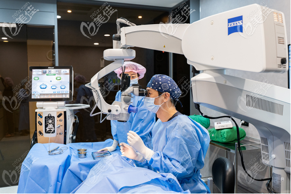 韓國(guó)KEYE愷熠眼科醫(yī)院手術(shù)室 韓國(guó)KEYE愷熠眼科醫(yī)院手術(shù)室