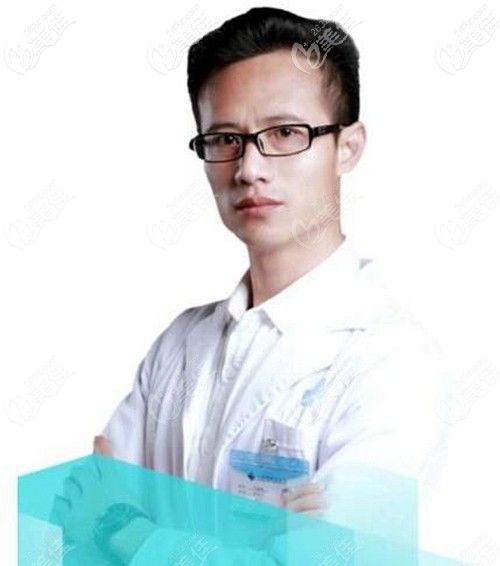 成都西區(qū)醫(yī)院的毛健清