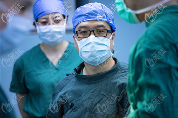 穆大力隆胸手術(shù)收費(fèi)價(jià)格表