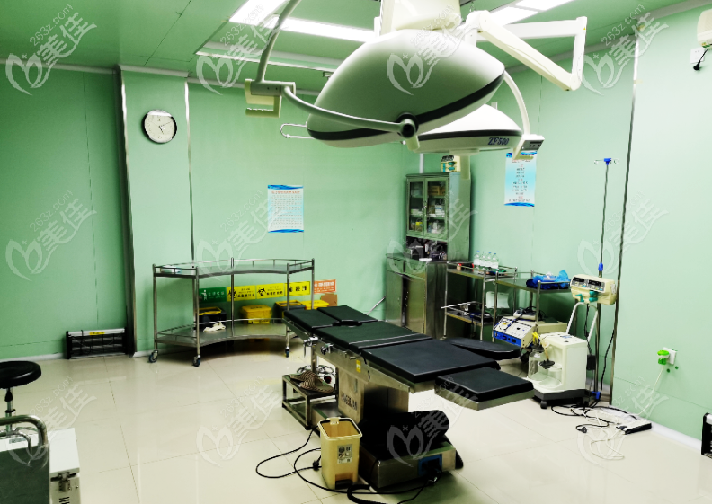 中山曙光整形醫(yī)院手術(shù)室環(huán)境 中山曙光整形醫(yī)院手術(shù)室環(huán)境