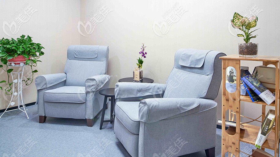 這張是鼎秀口腔等候區(qū)圖示