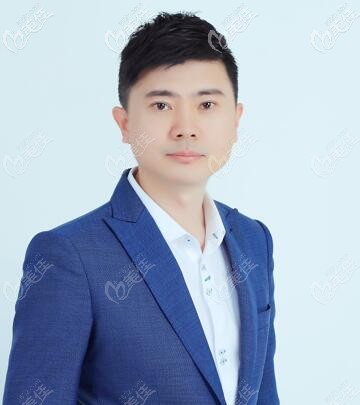 大連達(dá)美元辰醫(yī)療美容關(guān)世超院長