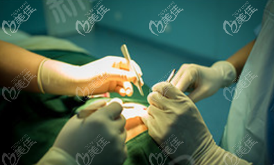 深圳富華整形段春巍雙眼皮修復(fù)過(guò)程 深圳富華整形段春巍雙眼皮修復(fù)過(guò)程