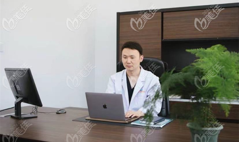 張怡琳種植醫(yī)生