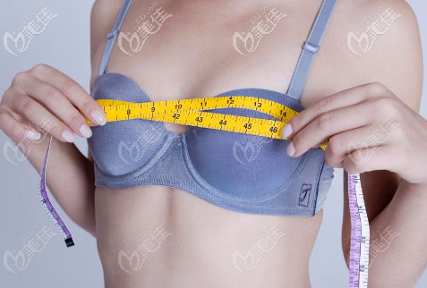 胸小想豐胸不知項(xiàng)力源做自體脂肪豐胸多少錢(qián)