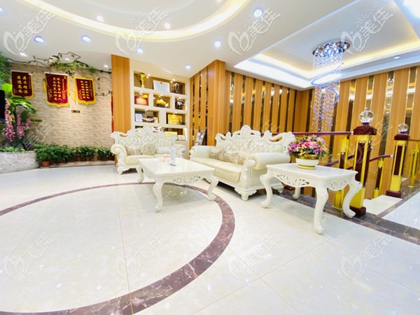 南昌輝煌口腔連鎖的室內(nèi)環(huán)境 南昌輝煌口腔連鎖的室內(nèi)環(huán)境