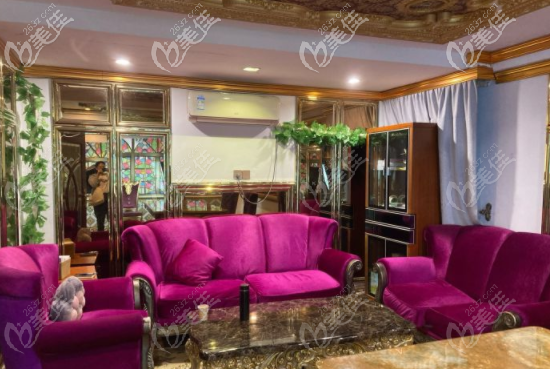 廣州楊醫(yī)生無創(chuàng)祛痘敏感修復休息區(qū) 廣州楊醫(yī)生無創(chuàng)祛痘敏感修復休息區(qū)