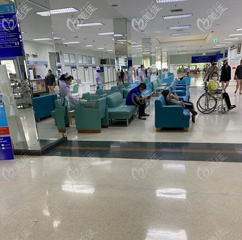 泰國(guó)燕禧醫(yī)院大廳