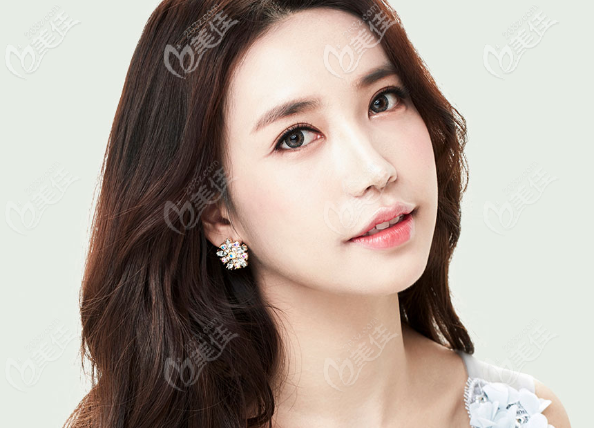 韓國大眼睛整形醫(yī)院高韓雄做的雙眼皮怎么樣