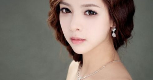 北京熙朵醫(yī)院明星御用醫(yī)生定制專屬媚眼術(shù)聚惠活動(dòng)海報(bào)五