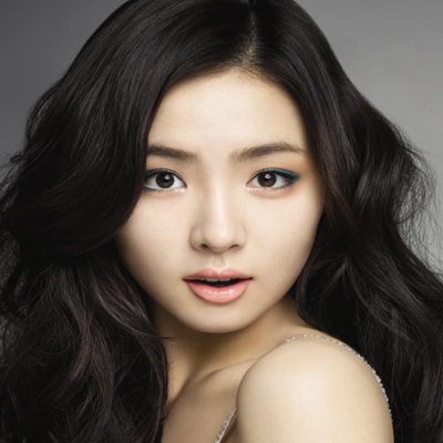 北京熙朵醫(yī)院明星御用醫(yī)生定制專屬媚眼術(shù)聚惠活動(dòng)海報(bào)二