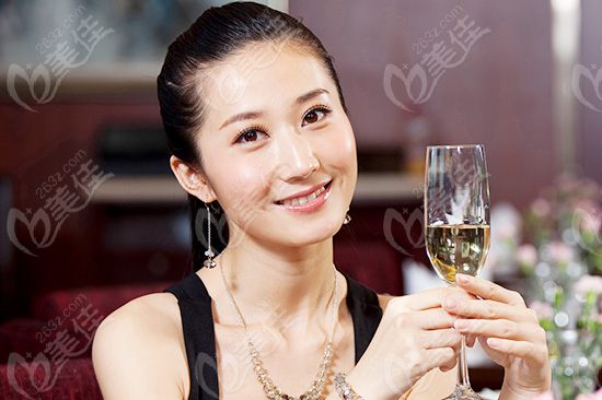 風華姐：身材好，修養(yǎng)一定好，不服來辯。