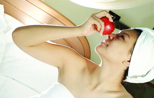 3大皮膚保養(yǎng)高招 幫你拯救節(jié)后倦容