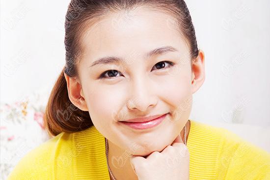 效果與風(fēng)險(xiǎn) 全方位解析流行的5大豐胸術(shù)