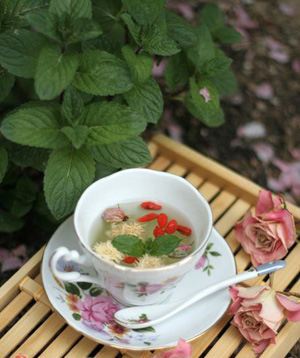 不要熬夜火山肌 <!--<i data=20240710-sp></i>-->吃走夜貓子后遺癥