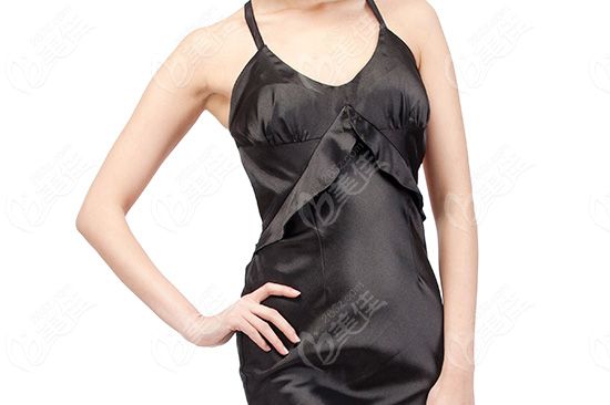 一分鐘畫圈圈按摩去除魚尾紋