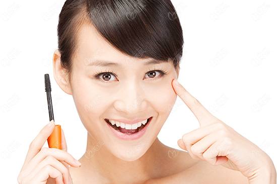 臉頰松弛下垂 9個手法還你緊致美顏