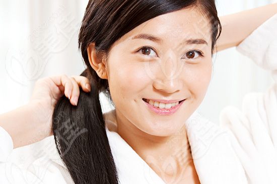 4個美胸方法讓你去掉副乳