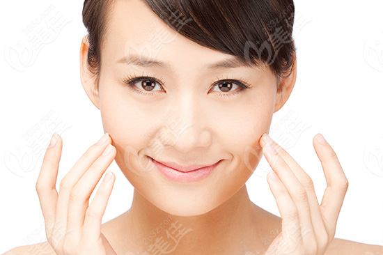 愛(ài)上草本有機(jī)護(hù)膚 打造細(xì)膩柔和美肌