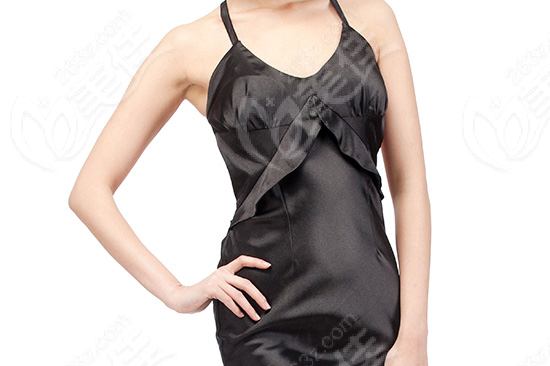 歪鼻矯正前后對(duì)比