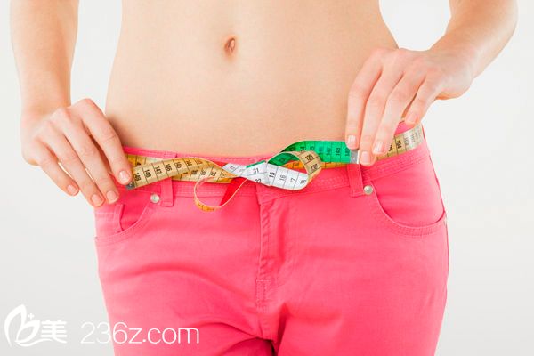 你知道吸脂手術(shù)的切口都藏在哪里嗎?