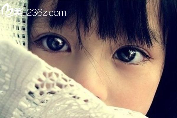 出現(xiàn)黑眼圈是什么原因？